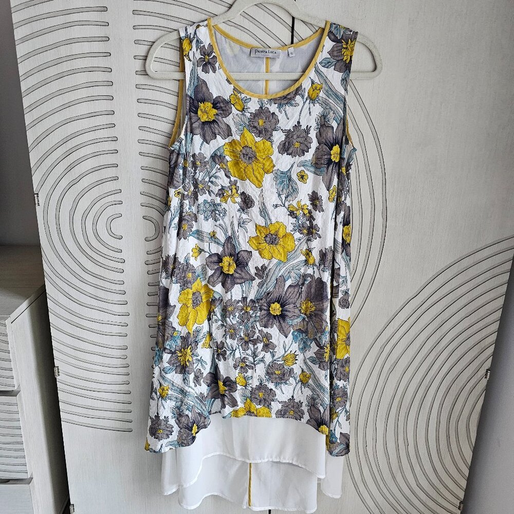 Sleeveless summer flowy dress